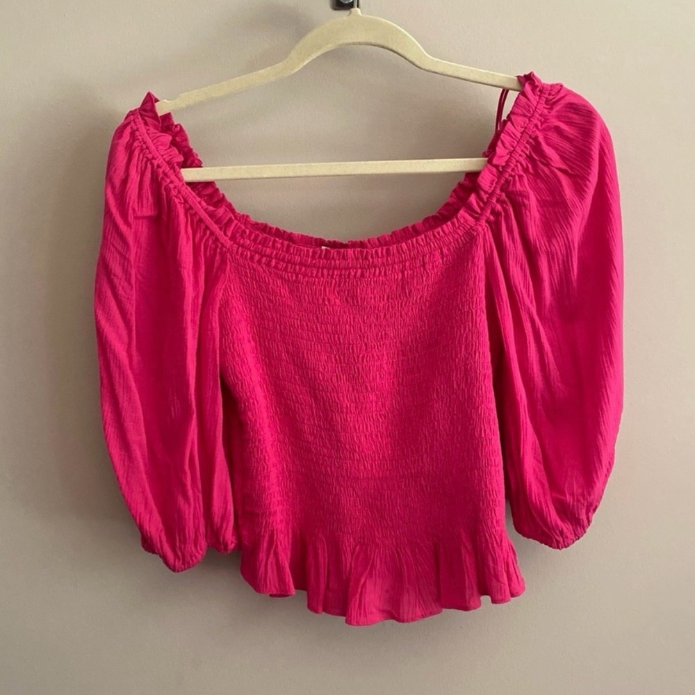 NWOT Lush hot Pink Off-Shoulder Top ruched smocked small top